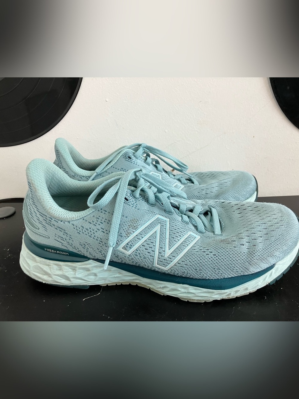 New Balance Women's Mint Blue Lightweight Running Sneakers